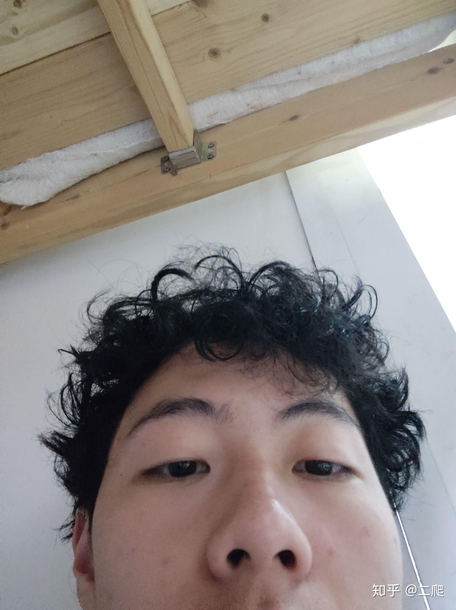 男生头发自然卷怎么办呢?应该理一个什么样的发型? - 知乎