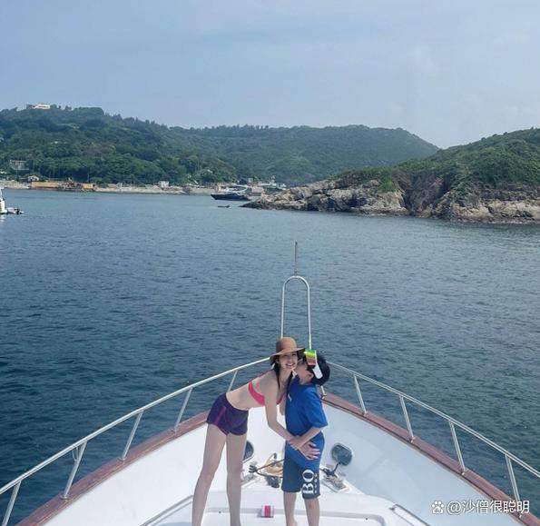 吕慧仪是香港娱乐圈非常知名的女演员.