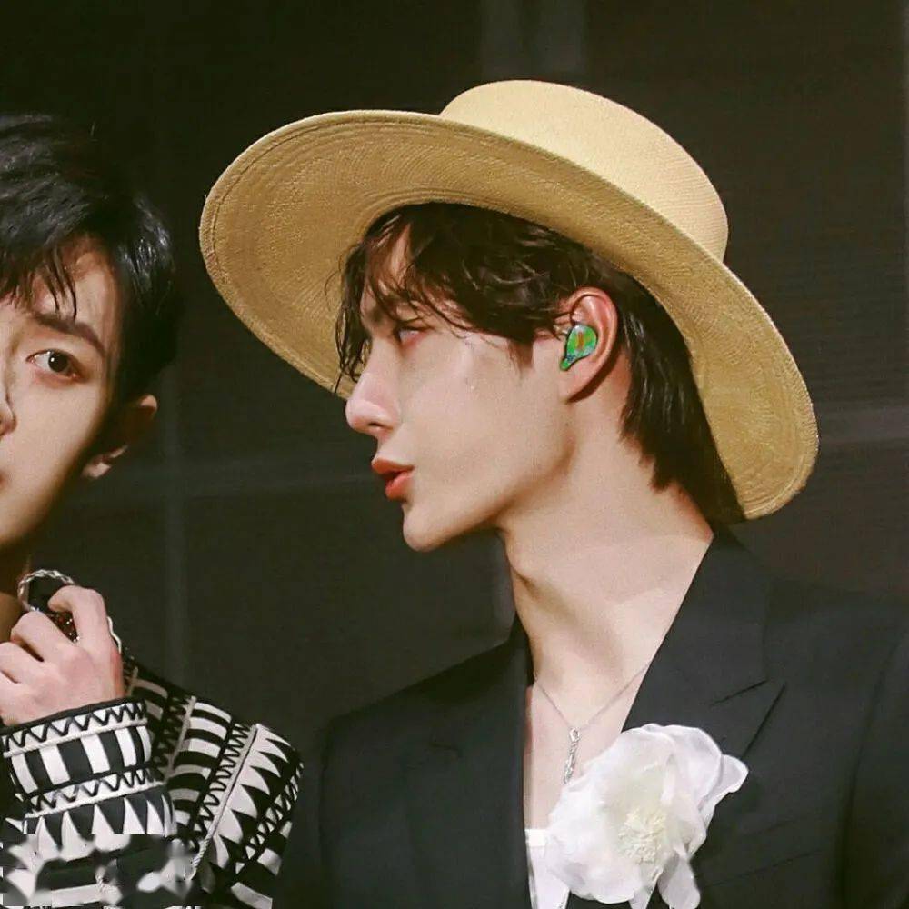 微信头像博君一肖