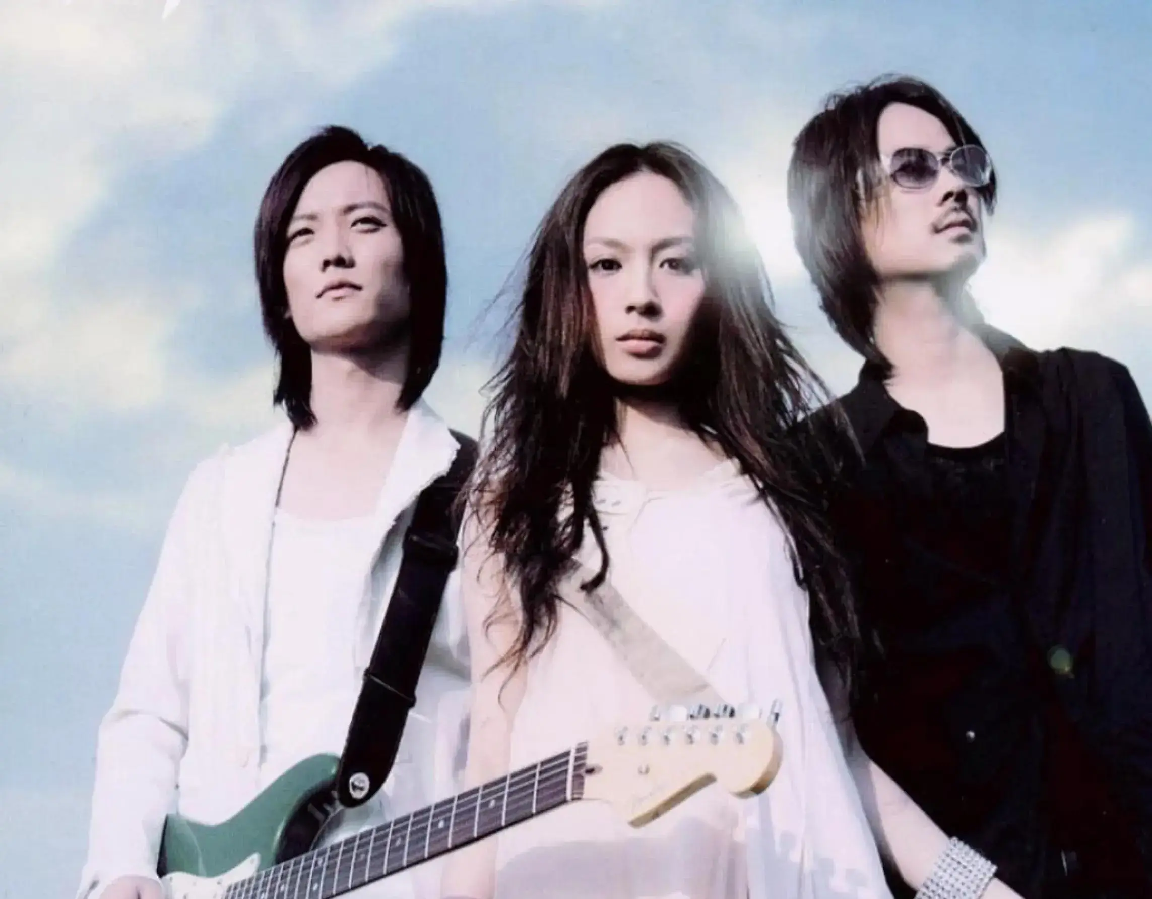 原创阿沁回应老婆因涉毒被逮捕台北家中发现毒品一年前开始暴瘦