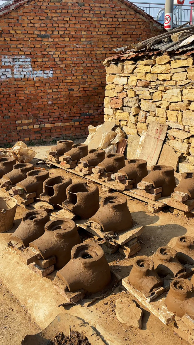 山里的手工泥巴炉子!