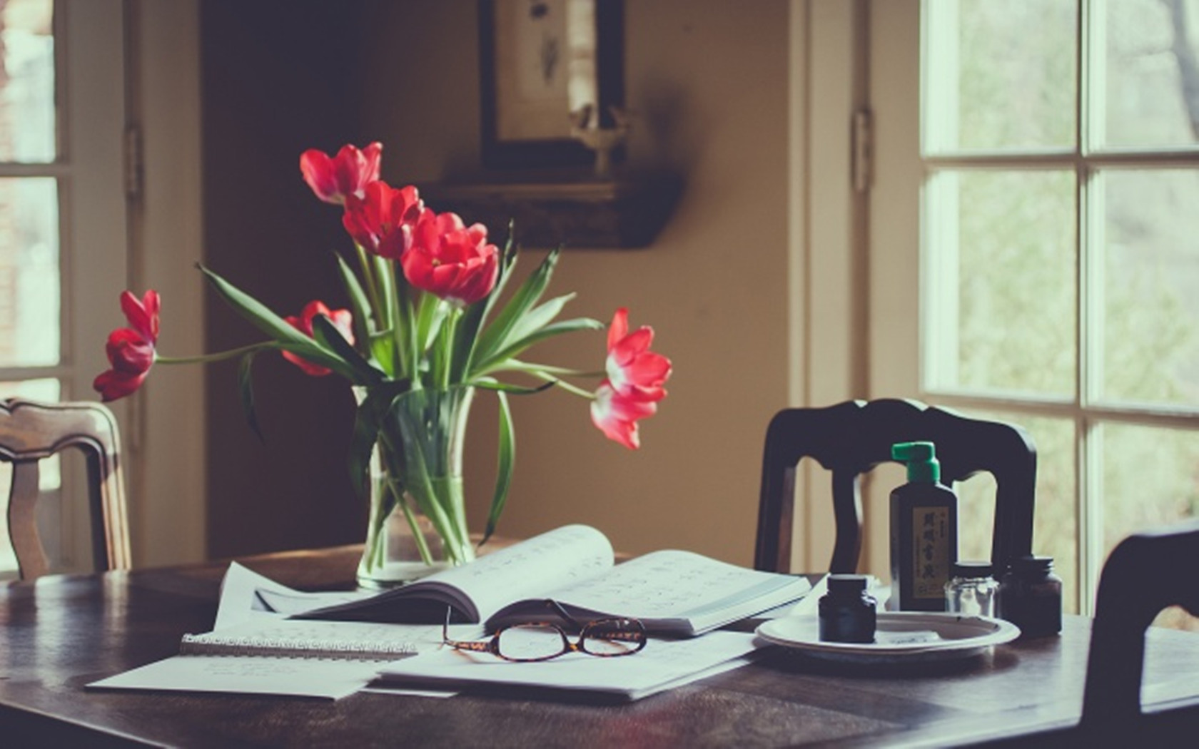 精美复古眼镜图片高清电脑桌面壁纸