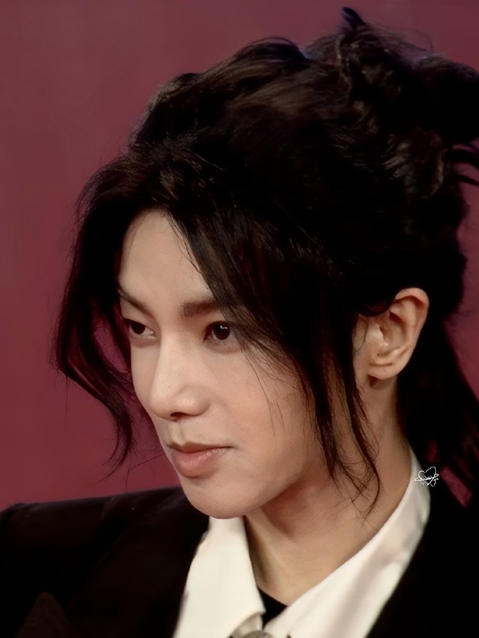 华晨宇加盟双11惊喜夜