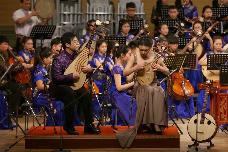 琵琶,柳琴与乐队《楼兰意向》(琵琶演奏:徐贺  柳琴,中阮演奏