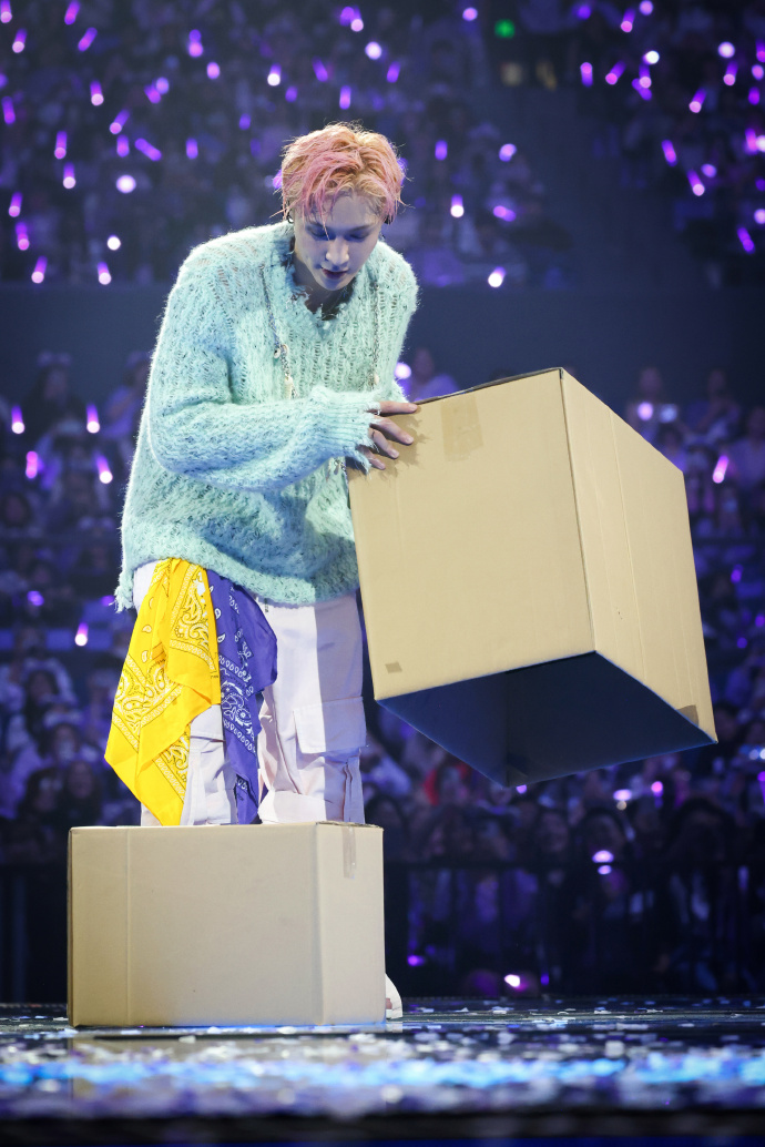 "未来,继续陪着captain lay@张艺兴大航海吧!