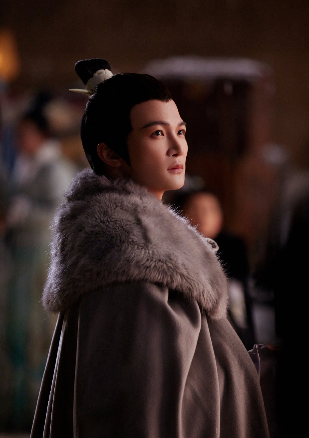 周深在河南春晚疯狂变装,不得不说周深穿古装还是很帅气的.