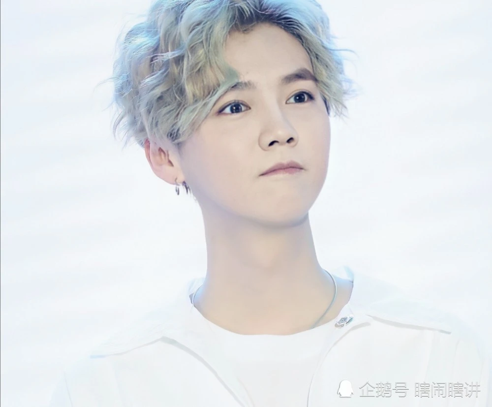 梦回exo!鹿晗白色西装尽显少年感,颜值重回巅峰