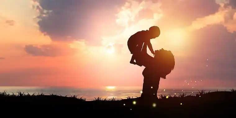 黄蓝色唯美夕阳天空母子剪影母亲节展板背景母爱妈妈母亲节背景