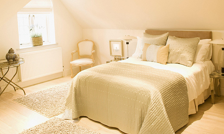 布置温馨卧室,这几样家居足矣-省钱攻略