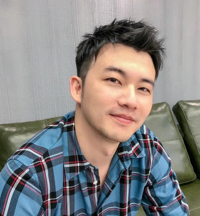 男人到了中年,换什么发型更帅气?现在正流行的几种发型了解一下