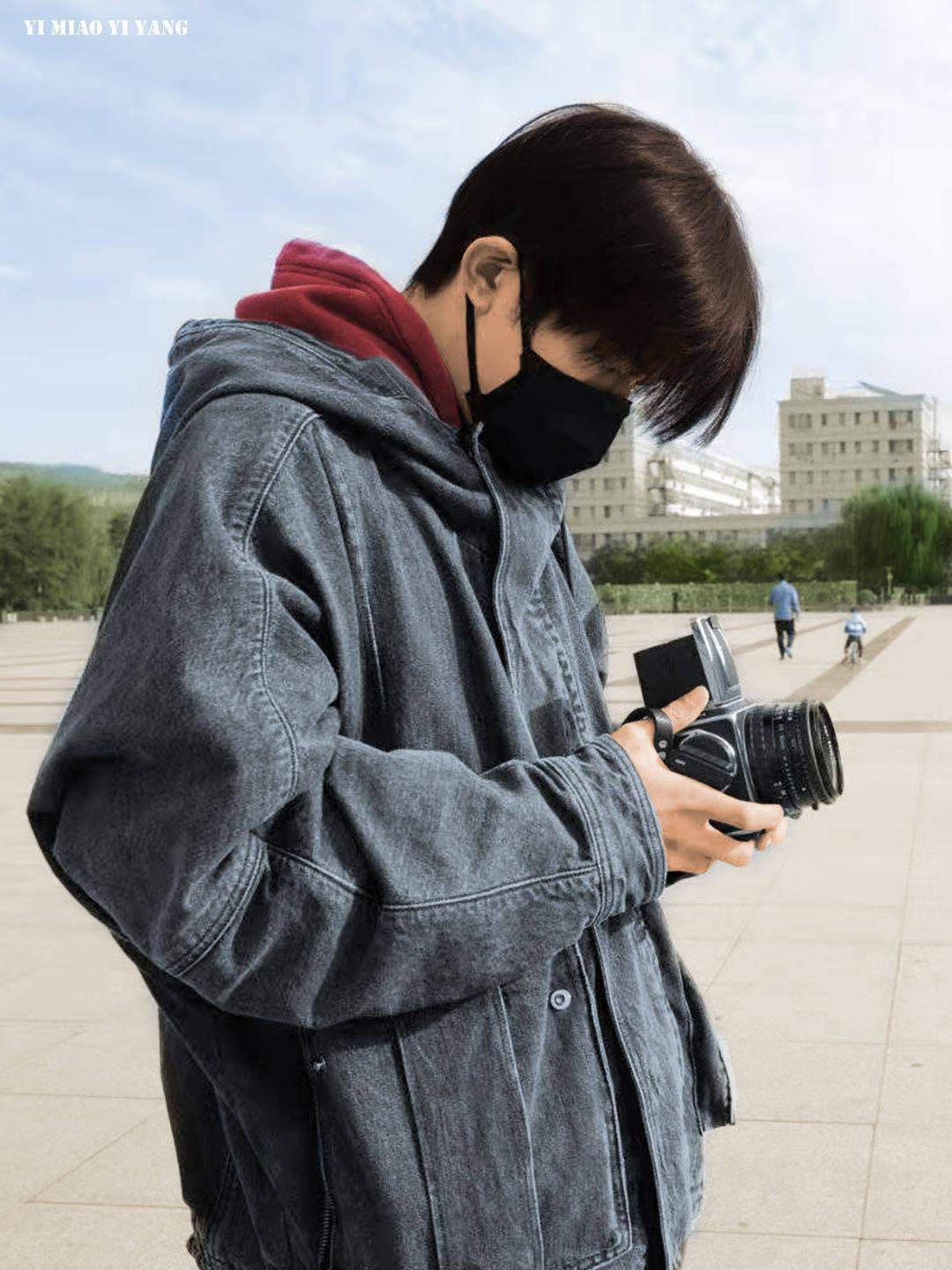 给新鲜的易烊千玺超帅气生活照上个色