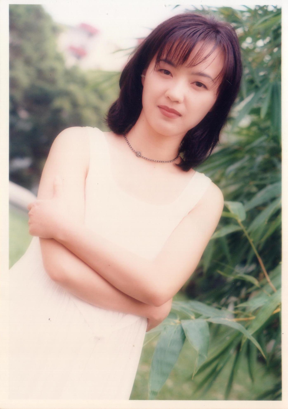 chan) /i>,1965年7月28日出生于香港,中国香港女歌手