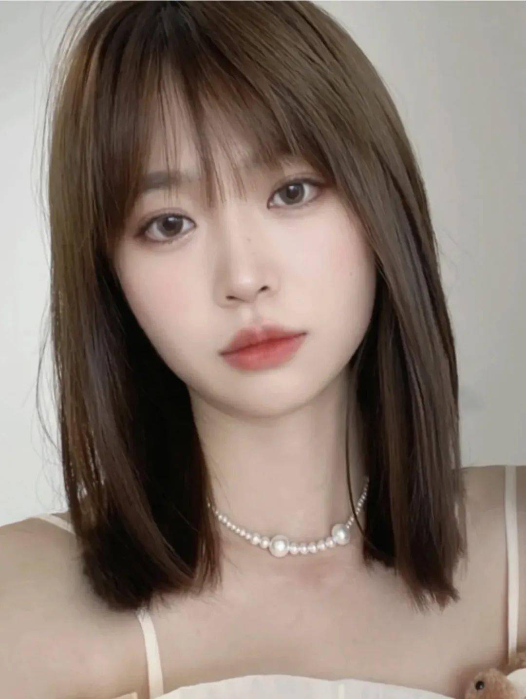 空气刘海锁骨发