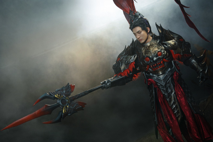 看孙艺洲吕布花絮费颈椎