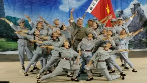 纪念红军长征胜利80周年文艺晚会 (火炬艺术团到倚象镇演出)2016年12