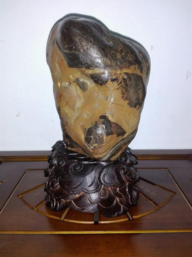 头条问答 - 500万投资奇石,是建馆好,还是经营门市好?(42个回答)