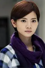 唐少茵(曾之乔饰演)