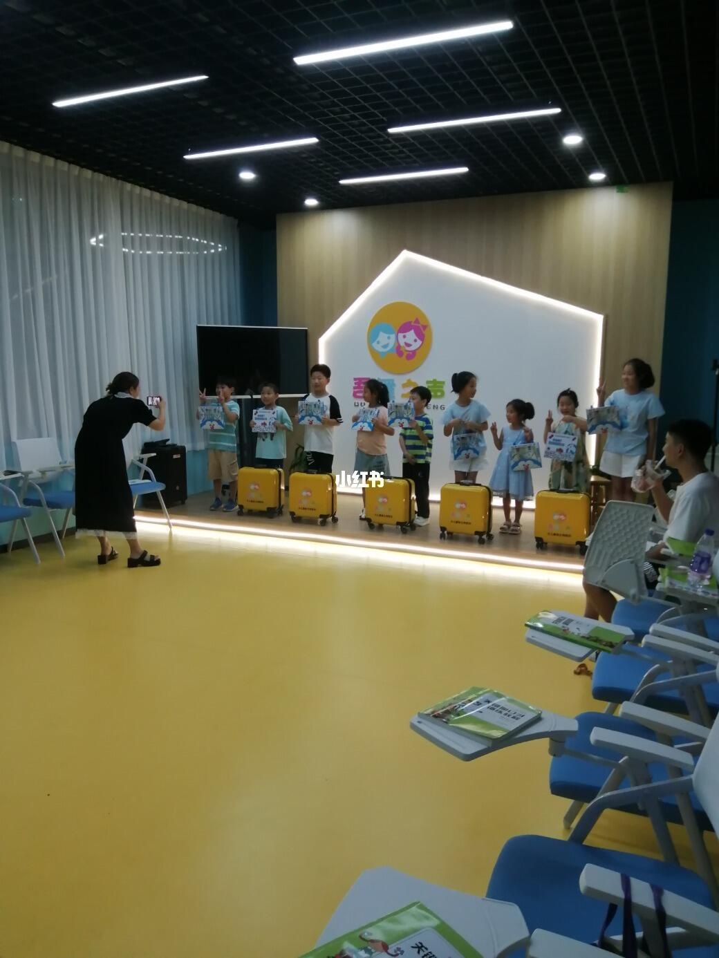 淮南吾舞之声少儿播音主持口才培训班