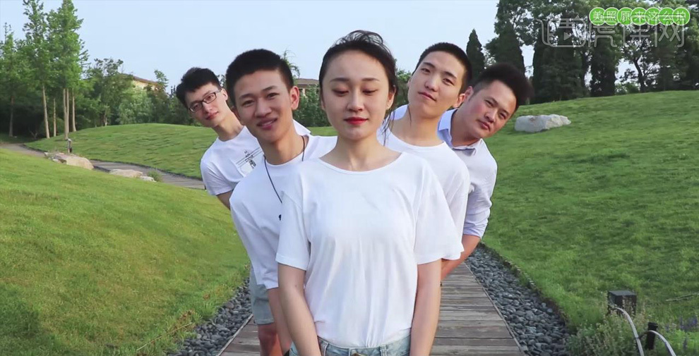 轻松拍出创意合影照片