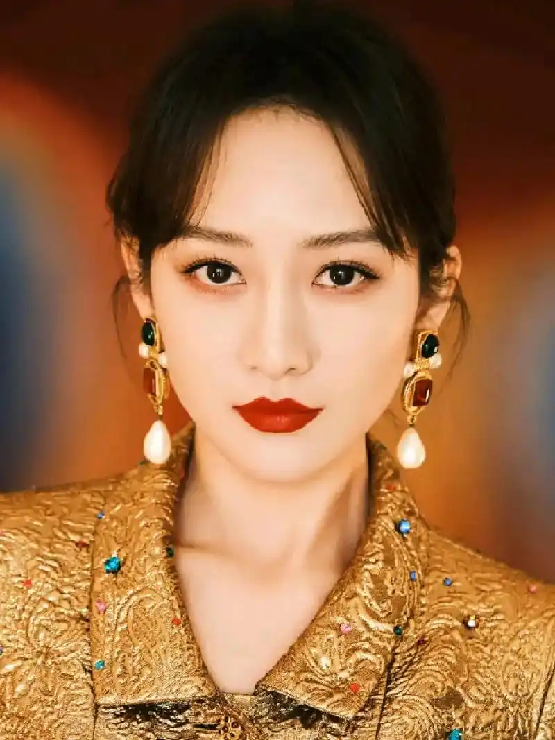 王鸥#盛世美颜 #性感可爱 #明星图片壁纸 #祝福所有的人 - 抖音