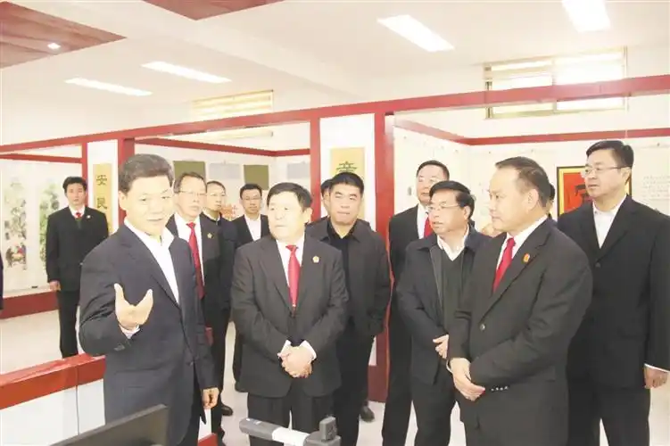 省高级人民法院院长张甲天来曹县法院调研