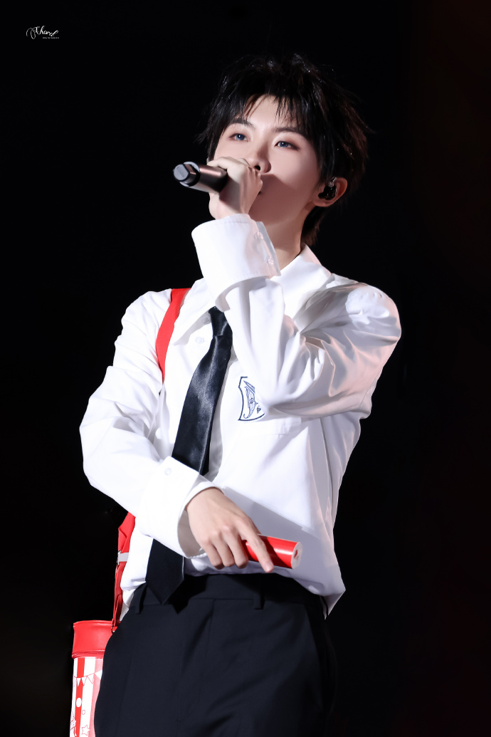 马嘉祺楼间楼演唱会##马嘉祺灿烂的花园