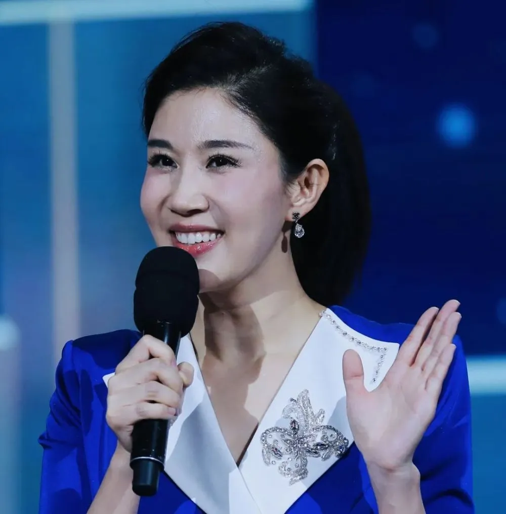 主持人喊你加入群聊他们有话说2022年度三农人物荣誉盛典