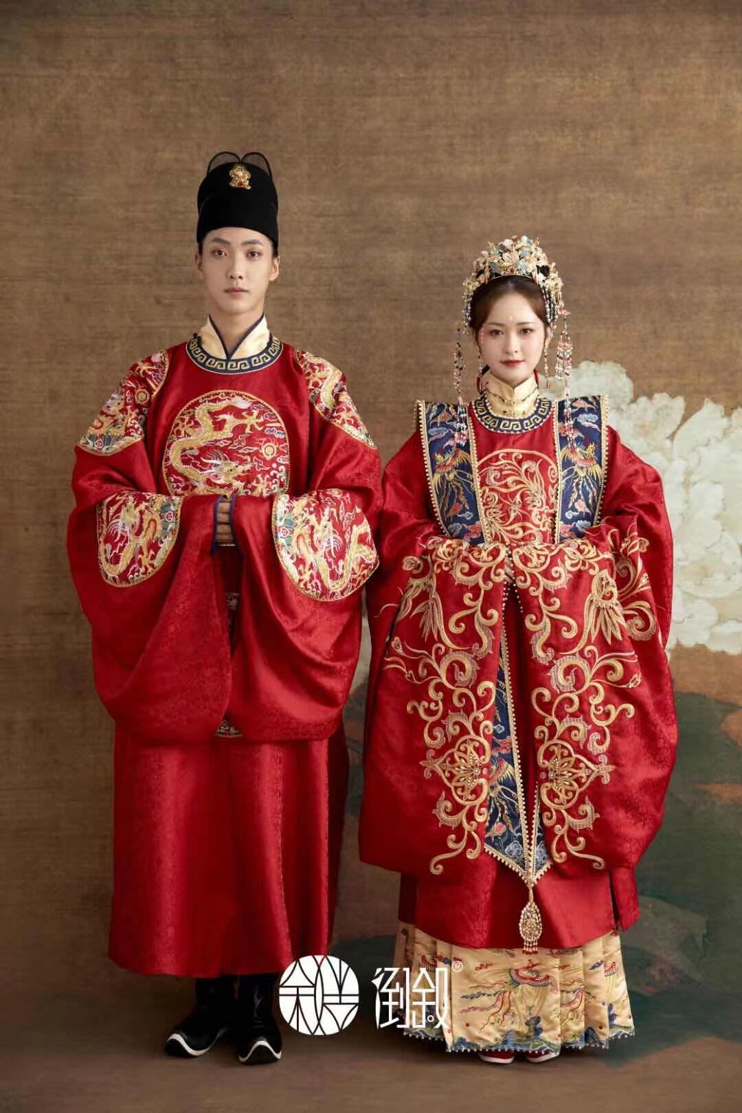 出租倒叙品牌男女明制汉服中式婚礼仪式礼服凤冠霞帔整套租赁刺绣