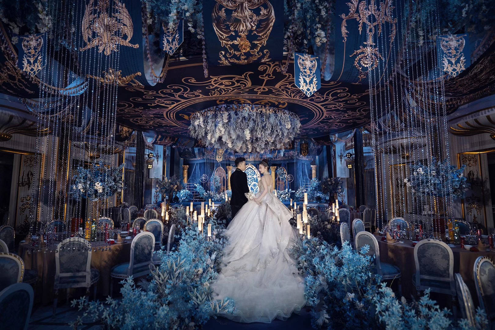 高颜值欧式宫廷婚礼推荐!成都高级婚宴️_城堡