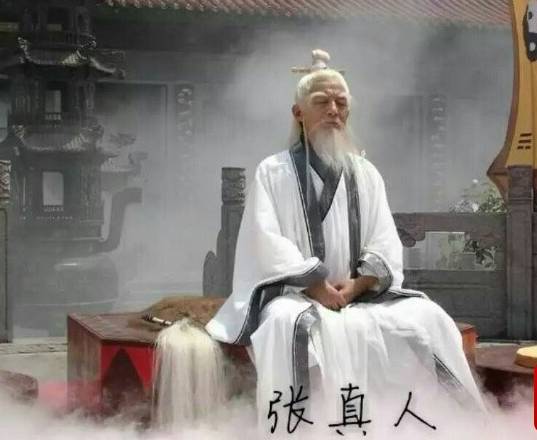 厝边妹终于抵不住网友们留言轰炸的压力爆出张真人照片啦