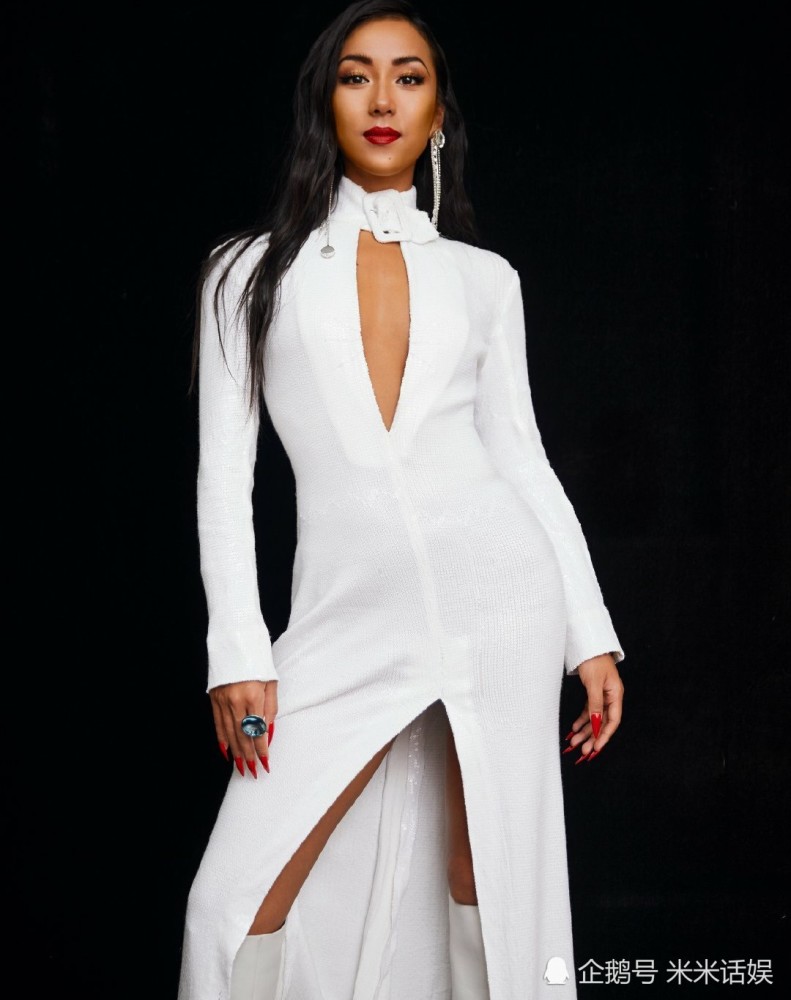 吉克隽逸挑战白裙子!本以为她太黑不适合,结果美到犯规