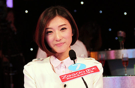 模样俏丽却拒人千里的《非常完美》女嘉宾李倩