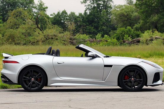 曝捷豹f-type svr白色敞篷版 运动增强