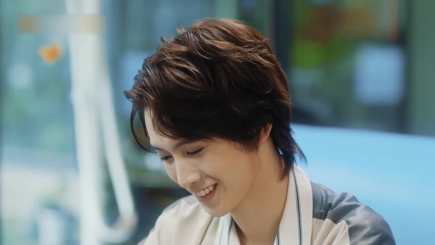 乘风少年:林辰请教问题,前辈给他解答,偶像太平易近人怎么办!