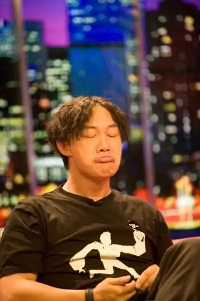 包含陈奕迅年轻的发型图片大全的词条