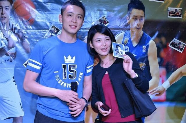 唐佳良和杨鸣的矛盾已经连续占据了多天的热搜榜,成为了公众关注的