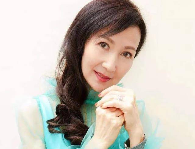 "最苦青蛇"陈美琪:嫁入豪门终身不育,关之琳欠她一句道歉_马清伟_演艺