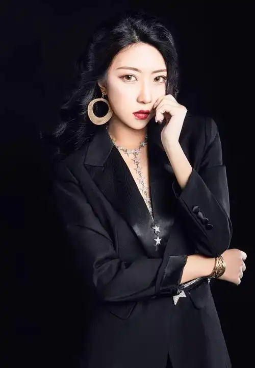 3月24日缪斯酒吧特邀抖音网红新生代偶像人气歌手蓝天lant甜美开唱