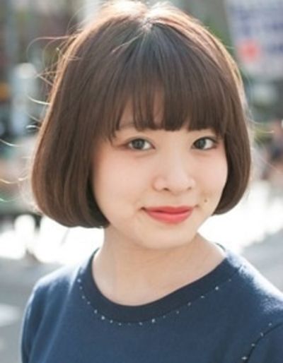 脸胖女生齐 刘海波波头短发发型