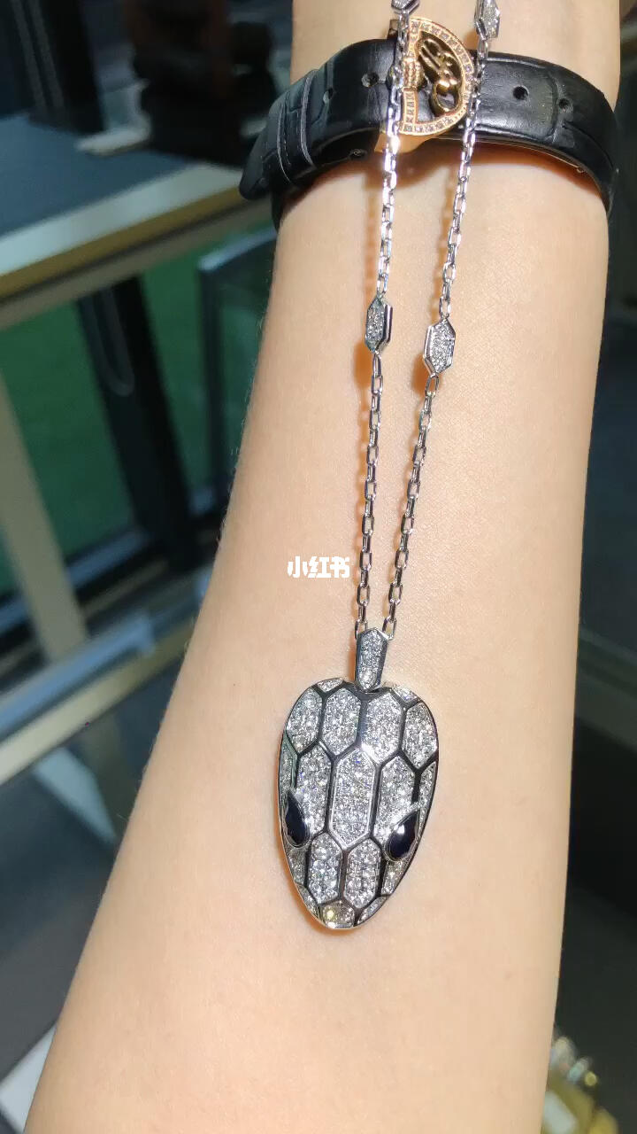 bvlgari宝格丽满钻蓝宝石眼睛蛇项链