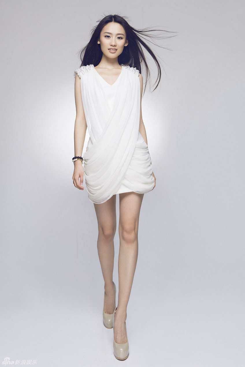 北影校花王婉中生活照曝光 一改往日清纯秀丽感觉