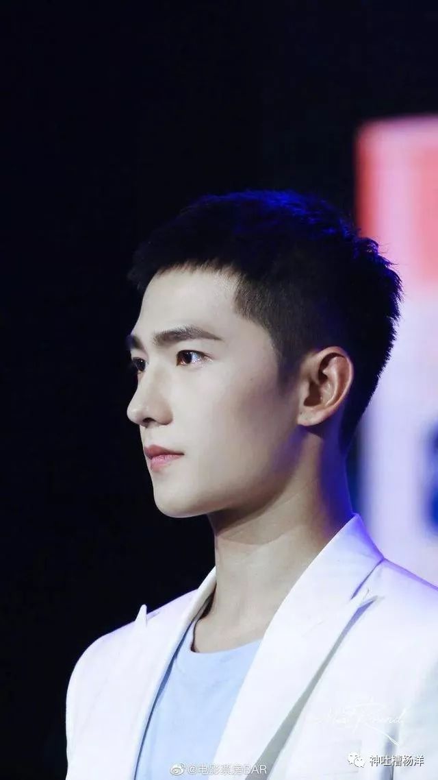 寸头是检验帅哥的标准 杨洋的寸头造型,就问你心动不心动