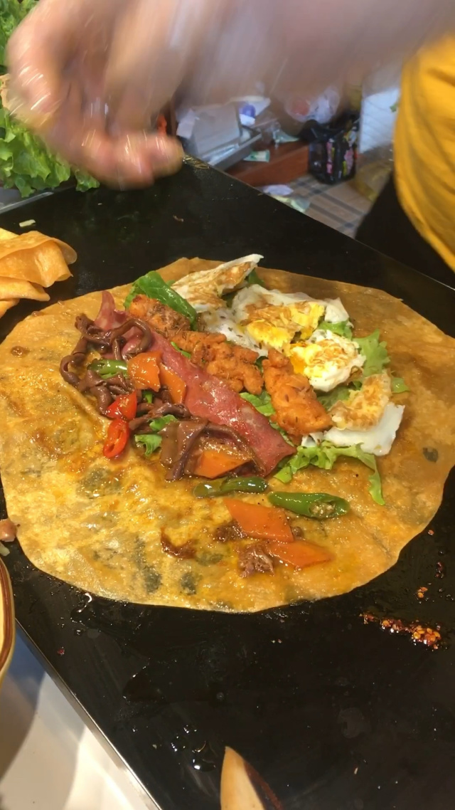 最火的鸭肠卷饼,月入3w,夫妻开店买房又买车,三天学会回家开店!