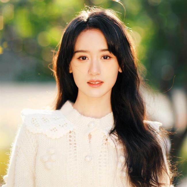 袁冰妍资料图(来源:袁冰妍微博)从袁冰妍此案整个发展过程可以看出