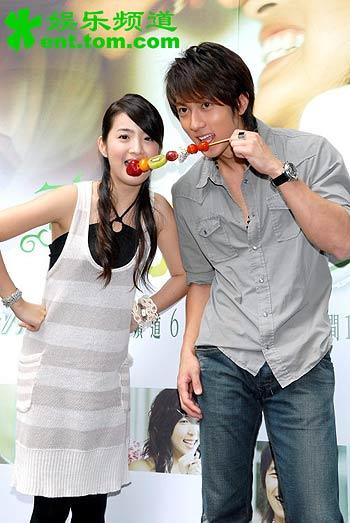 林依晨跟谁最配?