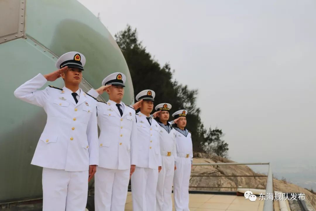 荣耀时刻!东部战区海军举行士官晋升军衔仪式