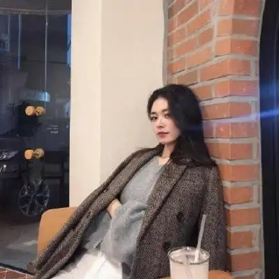 好看的气质女生微信头像2021最新款