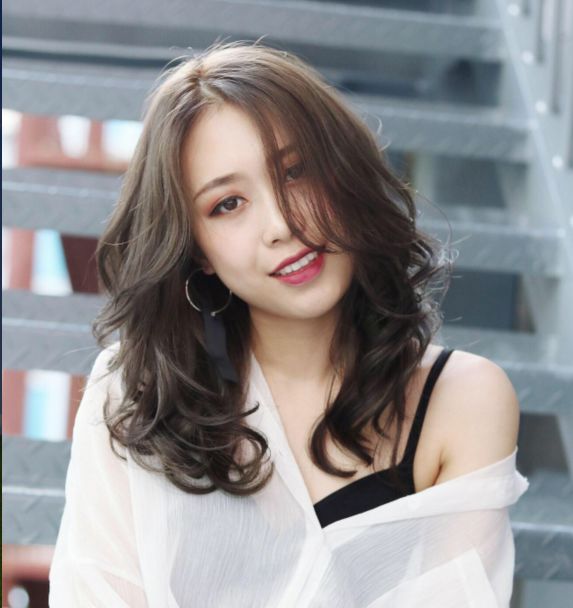 微卷发十个女人九个爱的自然慵懒风