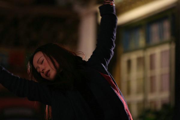 电影《七十七天》江一燕演绎对自由的渴望