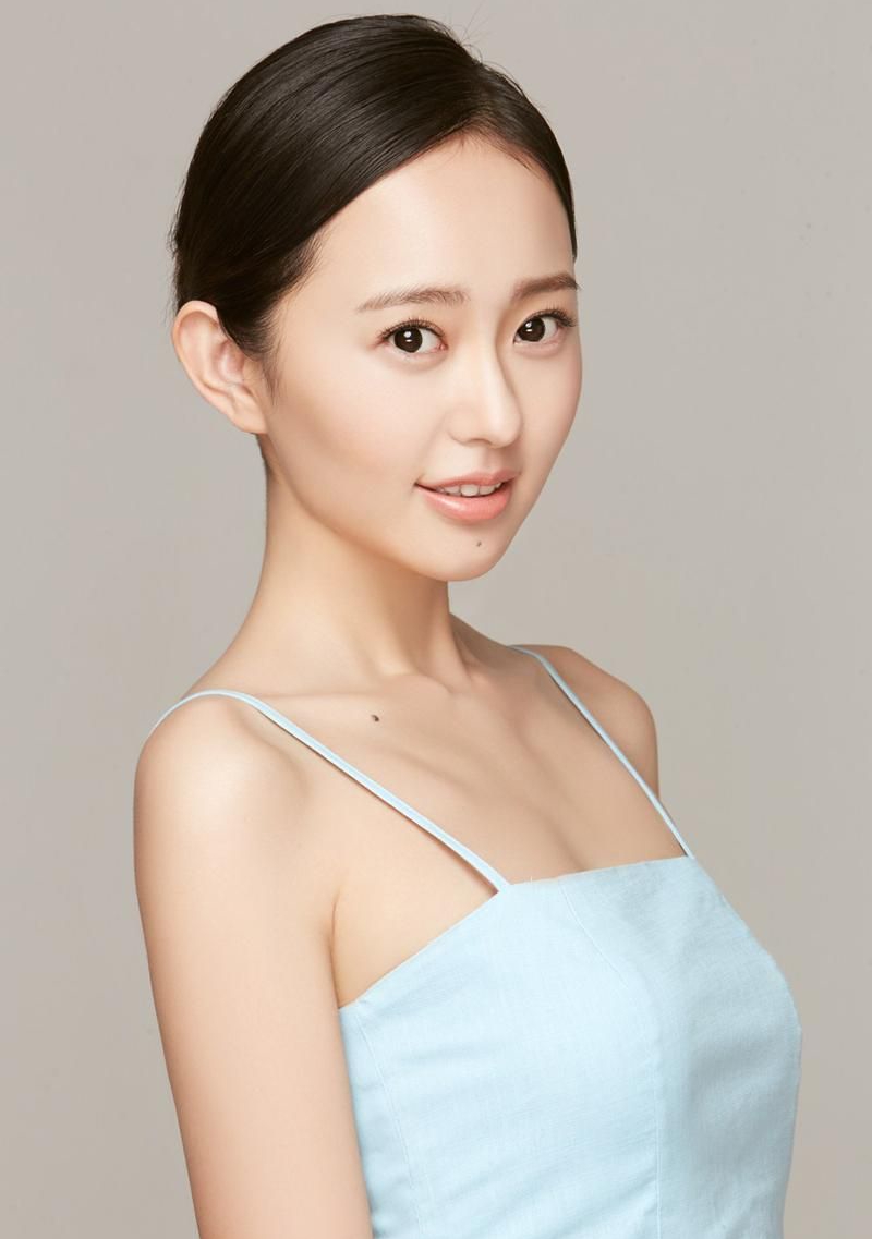 美女演员孙耀琦,优雅迷人!__财经头条